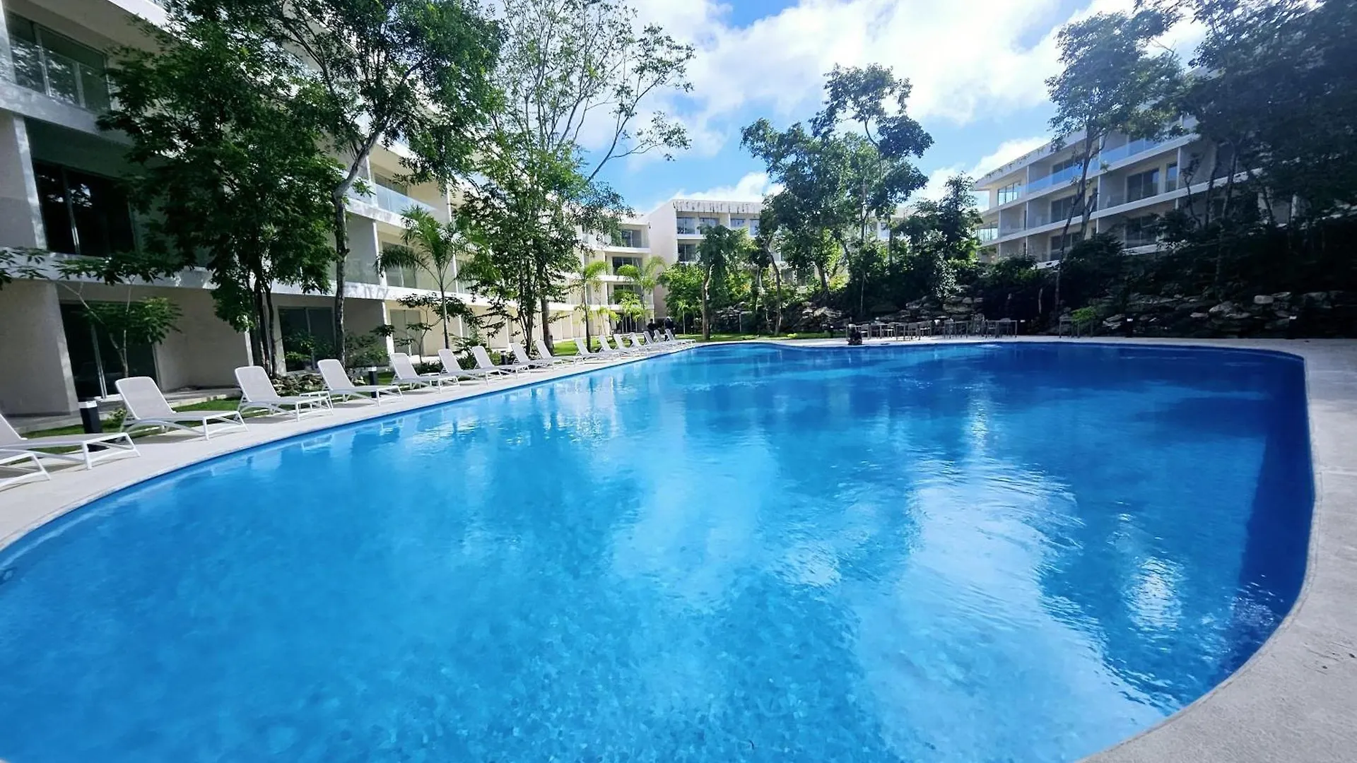 Exclusive Modern Condo In Playacar بلايا ديل كارمن